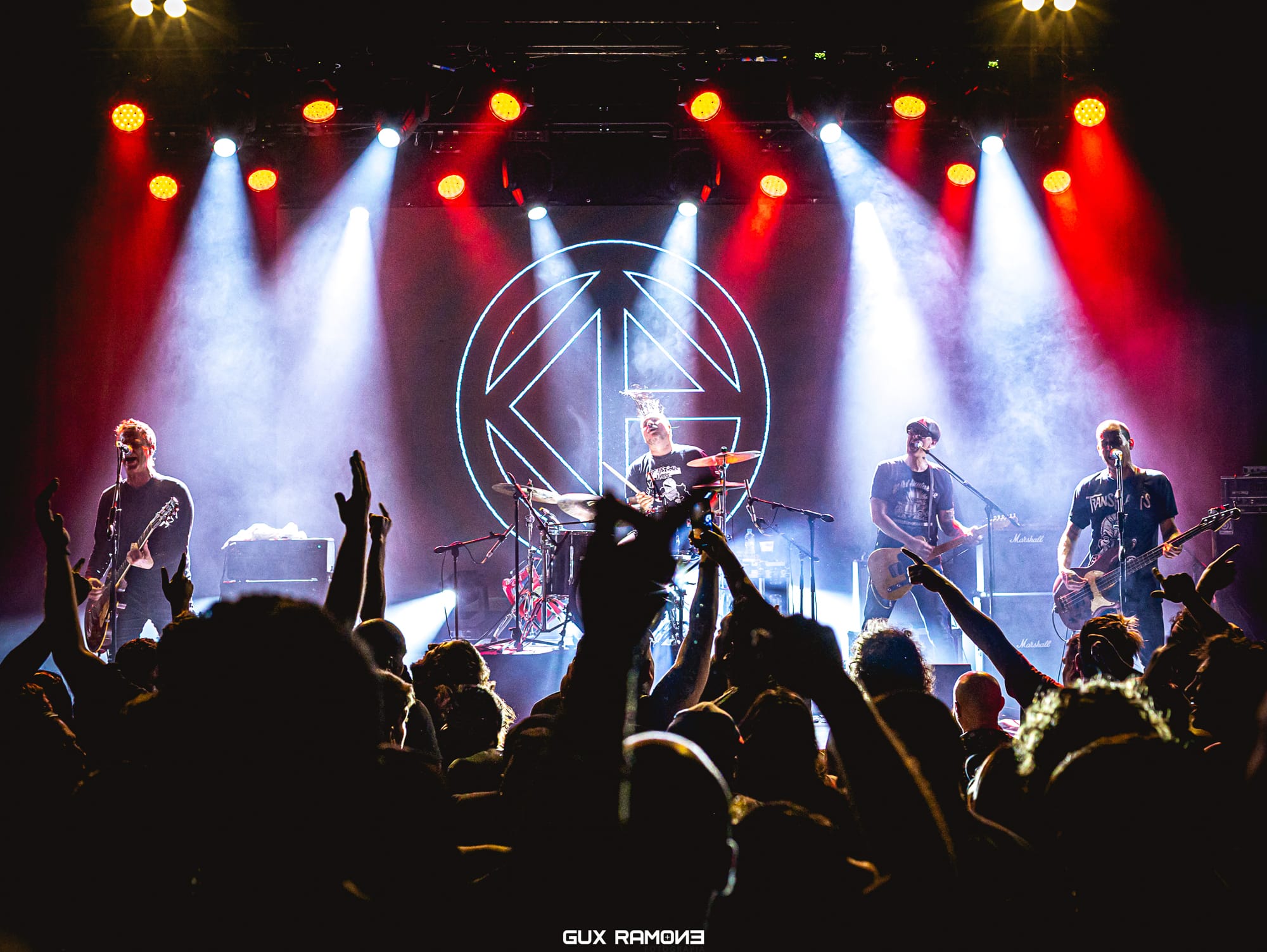 ¡El verdadero rock de trinchera baja a Cuyo! Cadena Perpetua trae "El Club de los Parecidos" a Mendoza