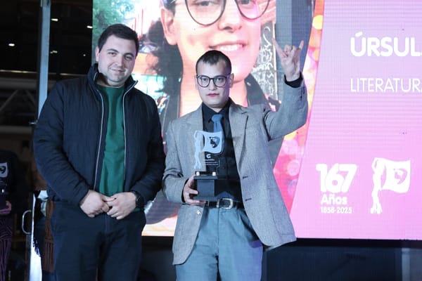 Úrsula O- Morales, la escritora que fue galardonada con los premios Maverik