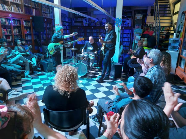 Guaymallén y un Día del Escritor único con la apertura del ciclo “Jam de literatura y jazz”