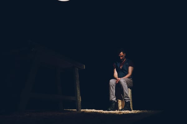Una obra multipremiada de Luciano Cáseres se presenta este viernes en la provincia