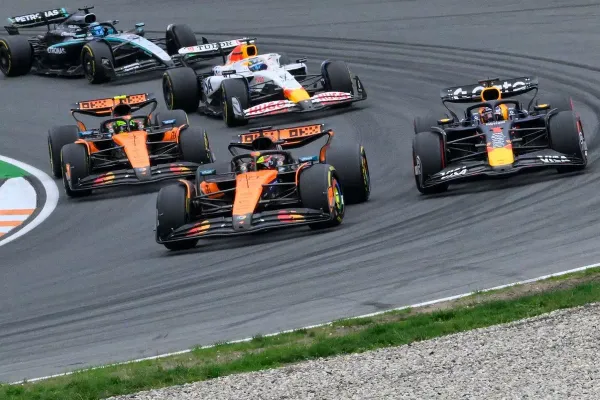 F1 en Países Bajos: Piastri se escapa, Ferrari se hunde y Colapinto solido