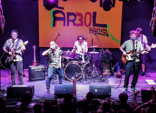 Árbol en Nido Club 30 años de energía que sigue creciendo