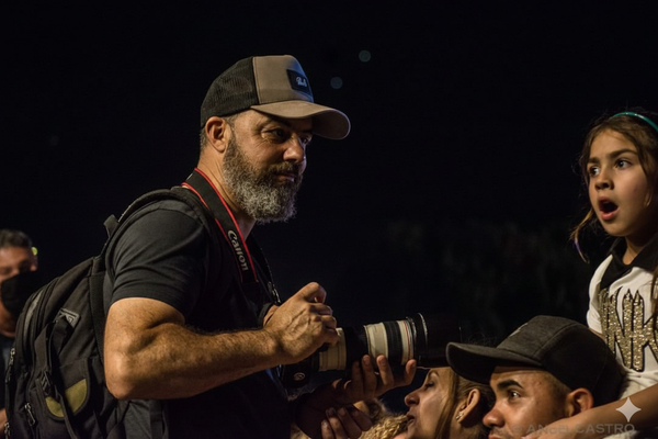 Entre acequias, concreto y fotografía: un maipucino le pone el alma a la ciudad que late en voz baja