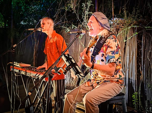 ROCK Y VINO: Miguel Cantilo brindó un show inolvidable en Mendoza y revivió los himnos de la bronca