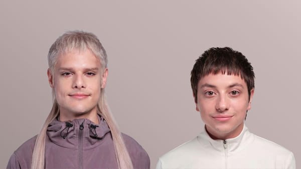 Ca7riel y Paco Amoroso, el dúo dinámico que no para de crecer se presenta en el Arena Maipú en el marco de una gira mundial