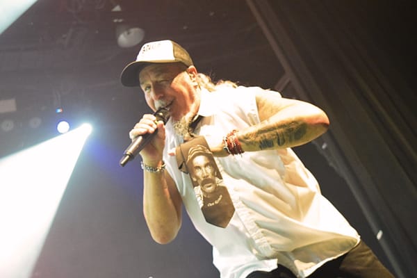 Kapanga celebró 30 años al pie del escenario en el Ángel Bustelo