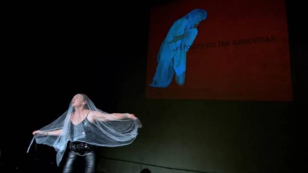 Directo de Buenos Aires para hablar de la performance en clave vanguardista